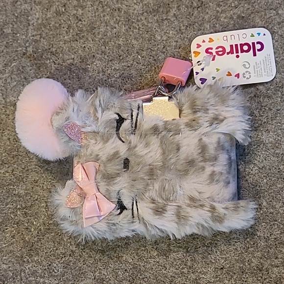 Claire's Girl's Kitty Face Mini Lockable Diary & Puffy Pen! 🩷🐱 - Picture 4 of 11
